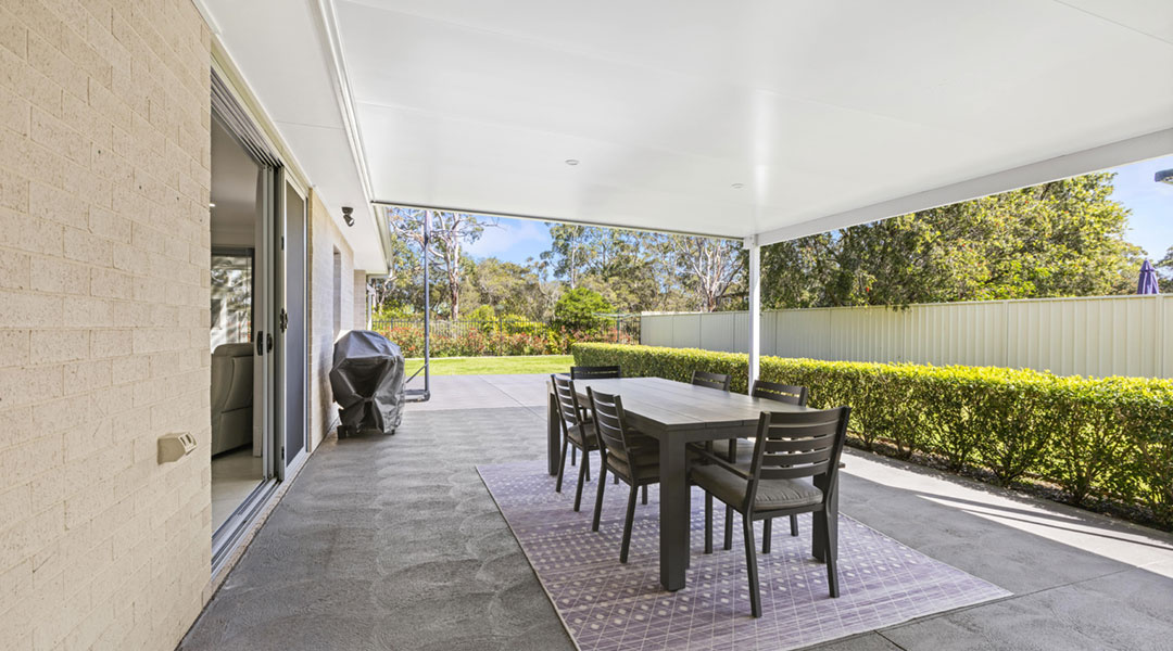 Sunnyfield Blue House - Outdoor Dining